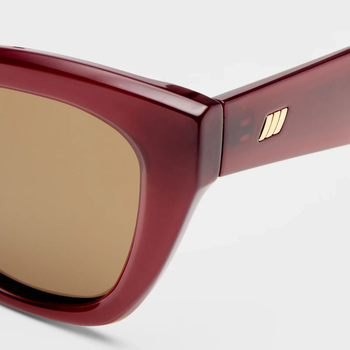 Le Specs Lumen+ in Cranberry
