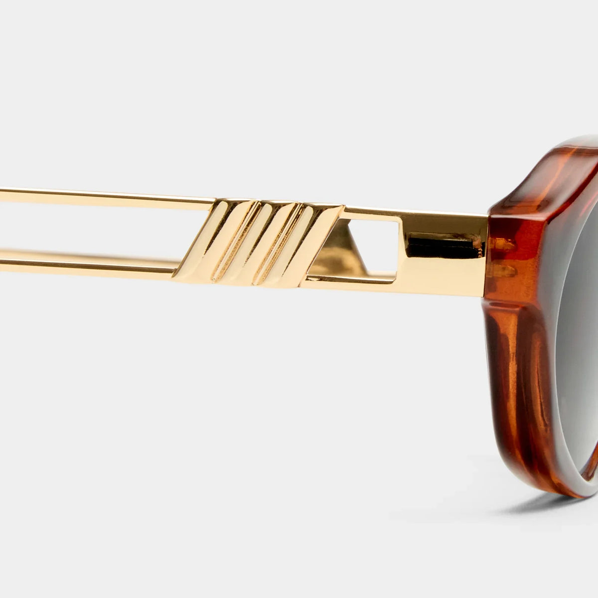 Le Specs Lunita in Dark Tort