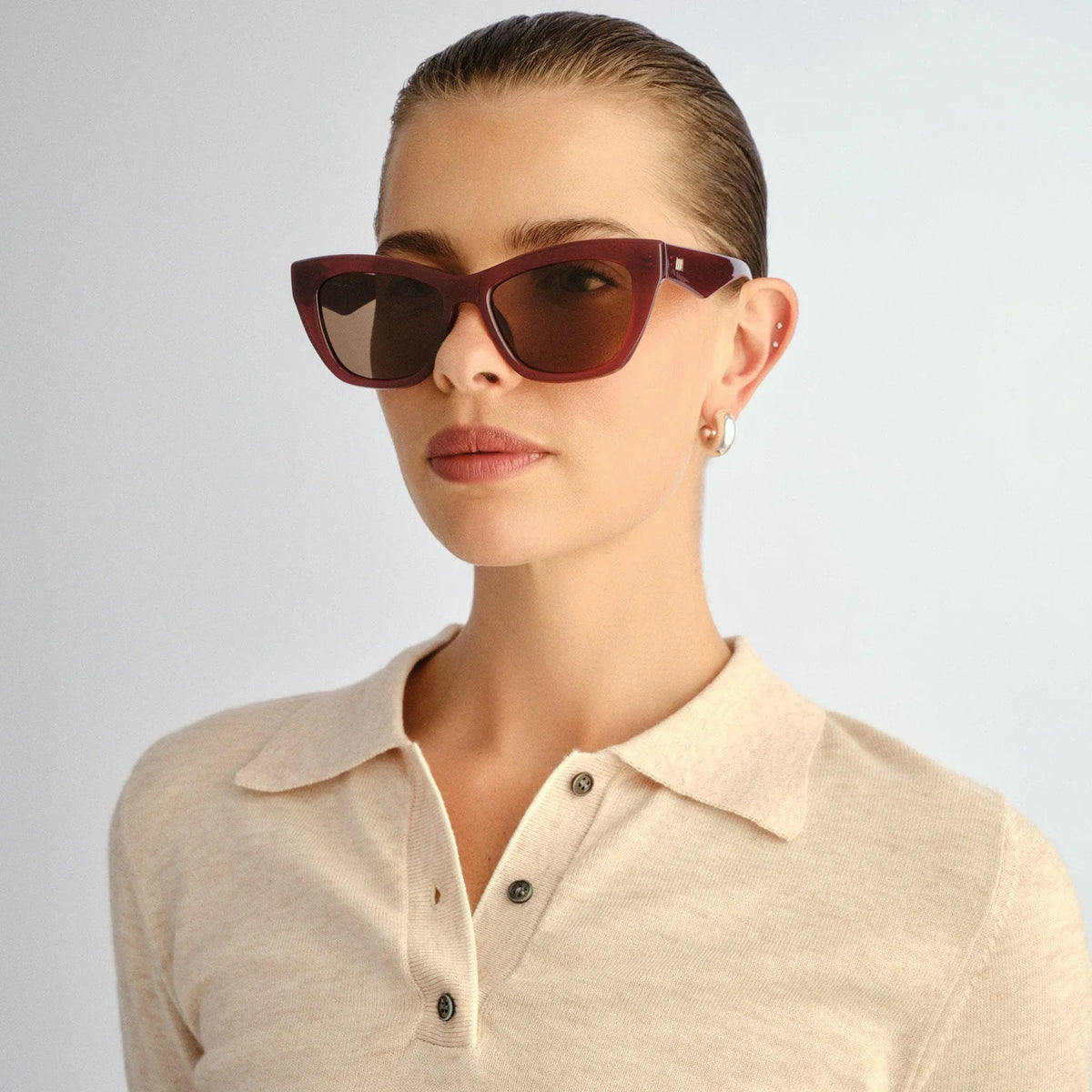 Le Specs Lumen+ in Cranberry