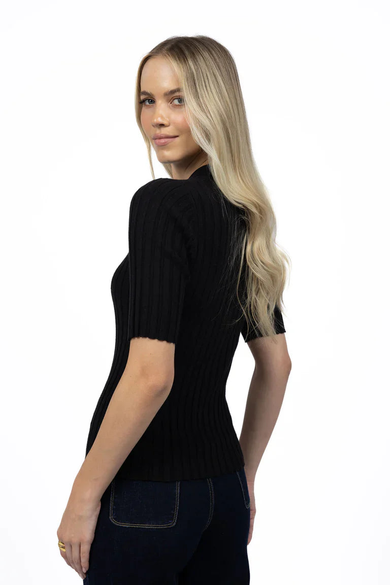 Humidity Lifestyle Claire Top - Black